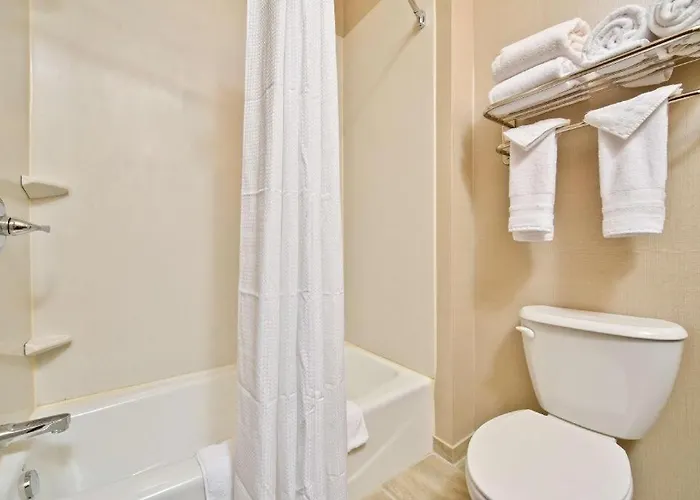 Mill Village & Suites, Bw Signature Collection 3*